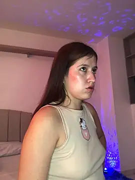 BrunnetAri  online show from 10.11.25