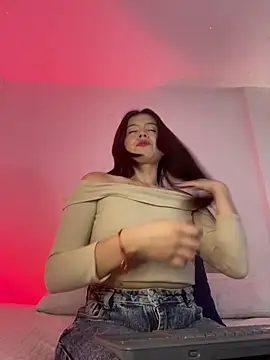 BrunnetAri  online show from 05.28.26