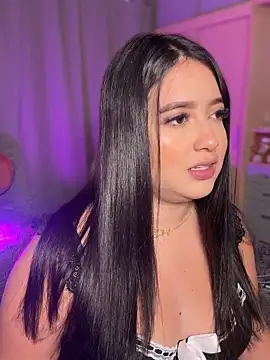 Emiily Moore1 online show from 12.21.25