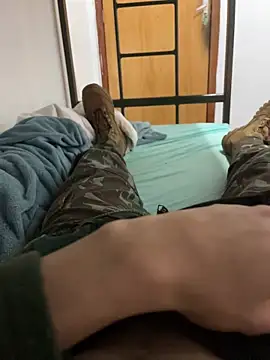 Snapshot of CaboMal chatting on 10.12.25 CaboMal online show from 10.12.25