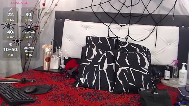 Snapshot of Meriiida chatting on 10.24.25 Meriiida online show from 10.24.25