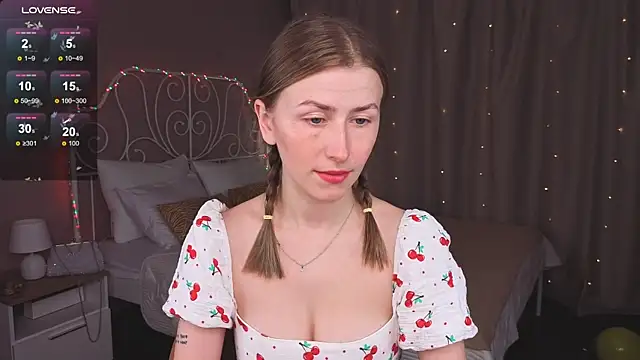 VesperaCeleste online show from 10.02.25