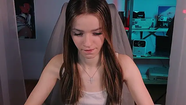 E l i z e  online show from 03.27.26