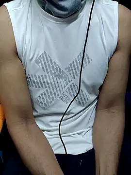 Snapshot of chocolate_alone chatting on 10.15.25 chocolate alone online show from 10.15.25