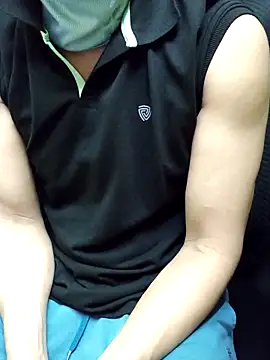 Snapshot of chocolate_alone chatting on 11.07.25 chocolate alone online show from 11.07.25