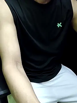 Snapshot of chocolate_alone chatting on 11.10.25 chocolate alone online show from 11.10.25