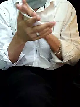 Snapshot of chocolate_alone chatting on 12.02.25 chocolate alone online show from 12.02.25