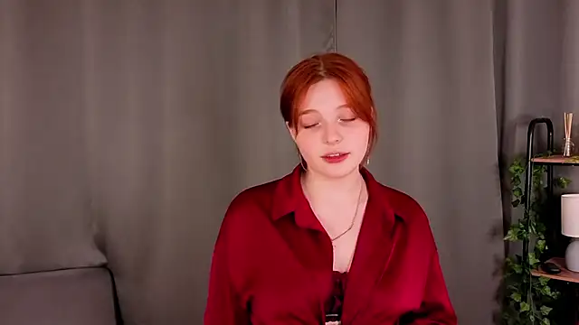 AnnieKim  online show from 04.13.26