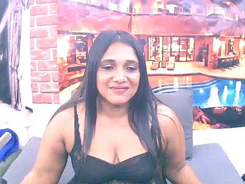 Snapshot of IndianSexyLady4u chatting on 11.01.25 IndianSexyLady4u online show from 11.01.25