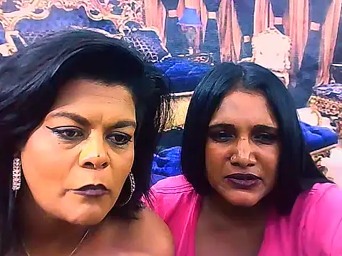 Snapshot of IndianSexyLady4u chatting on 11.21.25 IndianSexyLady4u online show from 11.21.25