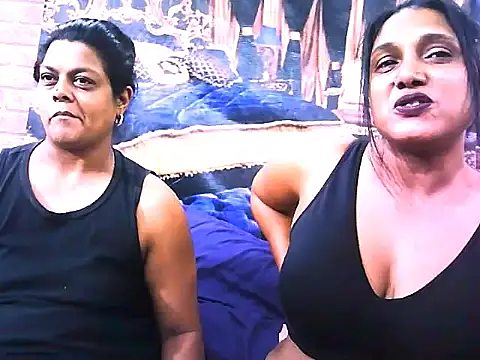 Snapshot of IndianSexyLady4u chatting on 11.29.25 IndianSexyLady4u online show from 11.29.25