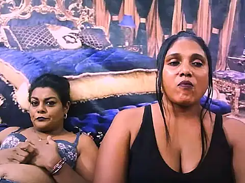 Snapshot of IndianSexyLady4u chatting on 11.29.25 IndianSexyLady4u online show from 11.29.25