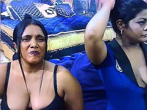 Snapshot of IndianSexyLady4u chatting on 12.02.25 IndianSexyLady4u online show from 12.02.25