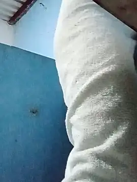 Snapshot of Srsexy18cm chatting on 03.08.26 Srsexy18cm online show from 03.08.26