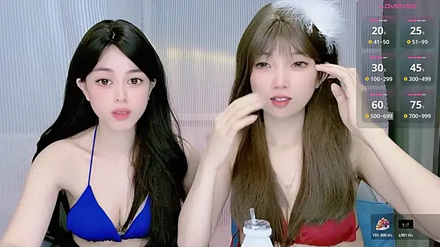 Snapshot of Janisa__PZ chatting on 10.24.25 Janisa PZ online show from 10.24.25