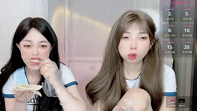 Snapshot of Janisa__PZ chatting on 11.04.25 Janisa PZ online show from 11.04.25