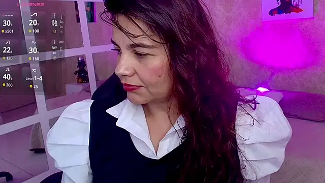 Snapshot of SecretObsession_Eup chatting on 10.18.25 SecretObsession Eup online show from 10.18.25