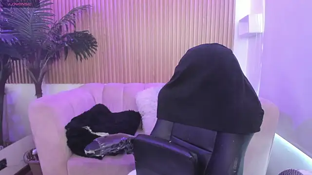 Jenny Wolridge  online show from 10.30.25