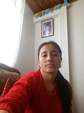 Snapshot of SofiiMilf chatting on 11.05.25 SofiiMilf online show from 11.05.25