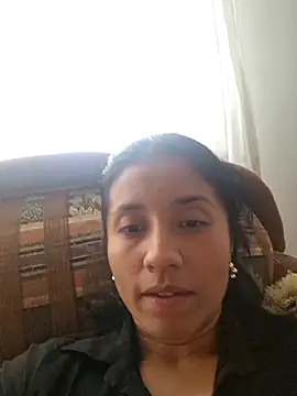 Snapshot of SofiiMilf chatting on 11.29.25 SofiiMilf online show from 11.29.25