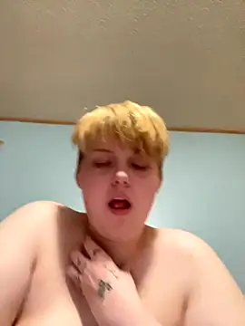 Lexxxii515 online show from 10.30.25