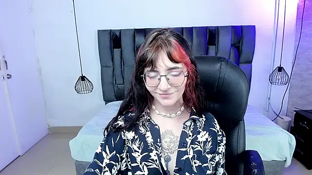 AfroditaLeclair online show from 11.10.25