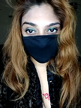 Snapshot of Queen-kohinoor chatting on 10.12.25 Queen-kohinoor online show from 10.12.25