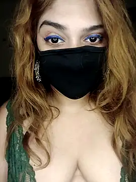 Snapshot of Queen-kohinoor chatting on 10.24.25 Queen-kohinoor online show from 10.24.25