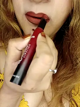 Snapshot of Queen-kohinoor chatting on 11.14.25 Queen-kohinoor online show from 11.14.25