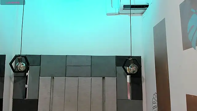Snapshot of VictoriaDuart chatting on 02.22.26 VictoriaDuart online show from 02.22.26