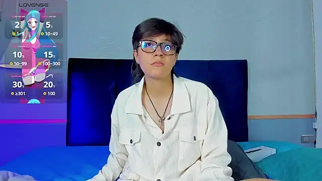 Tsuki Maru online show from 11.03.25