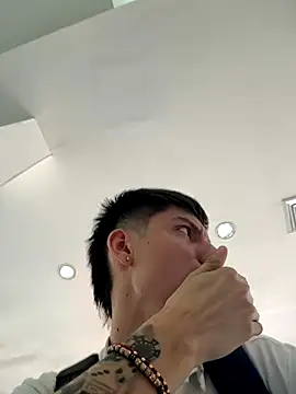 Snapshot of Luck__090 chatting on 09.24.25 Luck 090 online show from 09.24.25