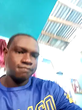 Snapshot of MackMacKenzie chatting on 12.18.25 MackMacKenzie online show from 12.18.25