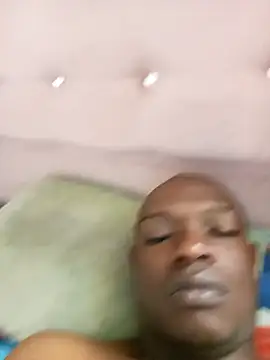 Snapshot of MackMacKenzie chatting on 02.02.26 MackMacKenzie online show from 02.02.26