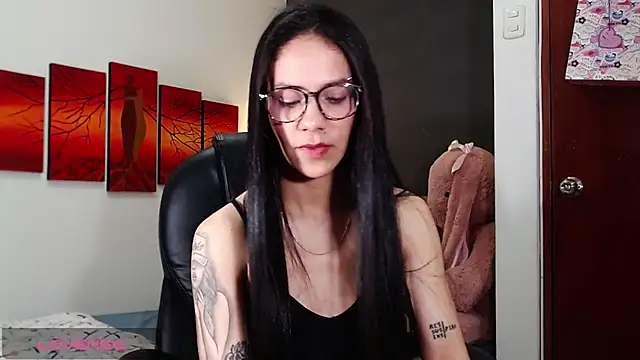 Ashley olivares online show from 10.27.25