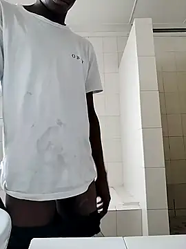 Snapshot of mBojie chatting on 11.23.25 mBojie online show from 11.23.25