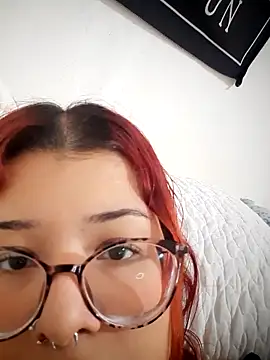 Snapshot of kathfendom chatting on 09.08.25 kathfendom online show from 09.08.25