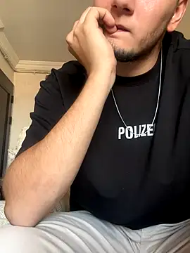 Snapshot of bogerkek chatting on 09.14.25 bogerkek online show from 09.14.25