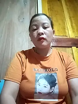 Snapshot of ningchun20 chatting on 10.18.25 ningchun20 online show from 10.18.25