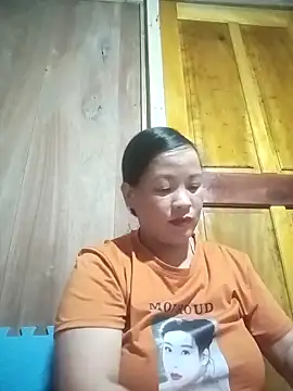 Snapshot of ningchun20 chatting on 10.19.25 ningchun20 online show from 10.19.25