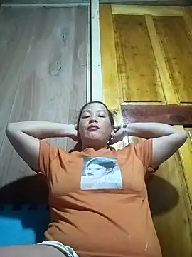 Snapshot of ningchun20 chatting on 10.23.25 ningchun20 online show from 10.23.25