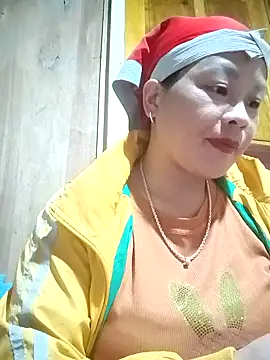 Snapshot of ningchun20 chatting on 10.24.25 ningchun20 online show from 10.24.25