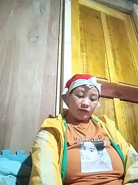 Snapshot of ningchun20 chatting on 10.29.25 ningchun20 online show from 10.29.25