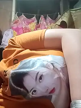 Snapshot of ningchun20 chatting on 10.29.25 ningchun20 online show from 10.29.25