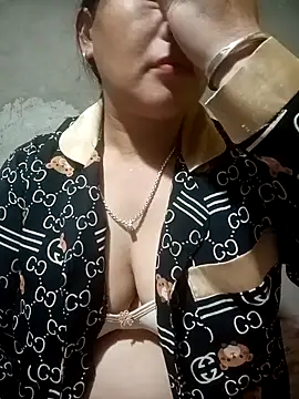 Snapshot of ningchun20 chatting on 11.13.25 ningchun20 online show from 11.13.25