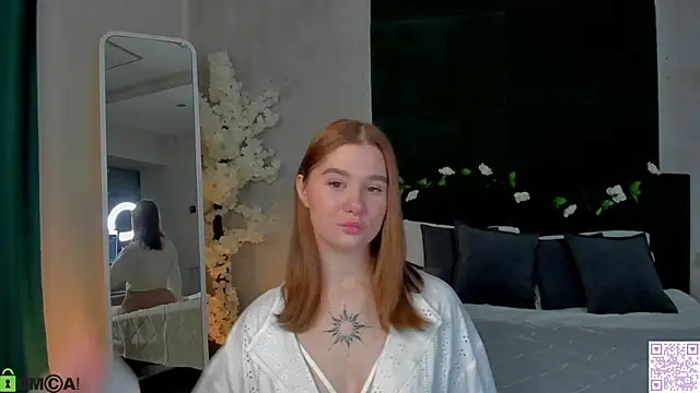 Snapshot of Brenda_Puff chatting on 12.04.25 Brenda Puff online show from 12.04.25