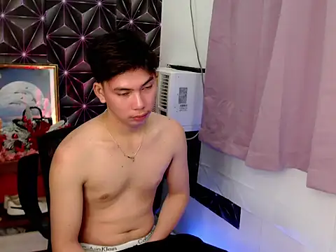 ursweet jade online show from 11.18.25