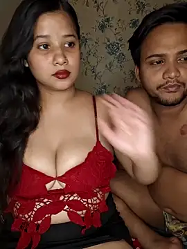 Snapshot of priyaverma00 chatting on 04.26.26 priyaverma00 online show from 04.26.26