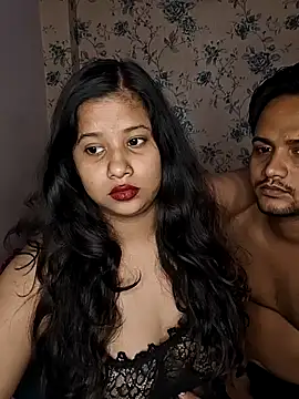 Snapshot of priyaverma00 chatting on 05.10.26 priyaverma00 online show from 05.10.26