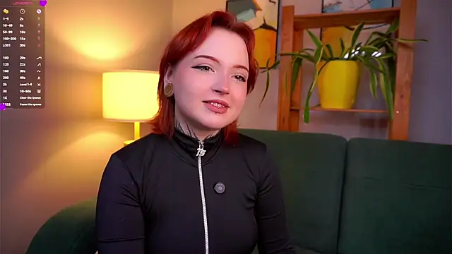 Snapshot of MarnaHarbor chatting on 10.15.25 MarnaHarbor online show from 10.15.25